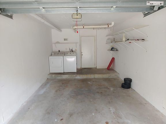 3rd image of 1500 Crestwood Ct S