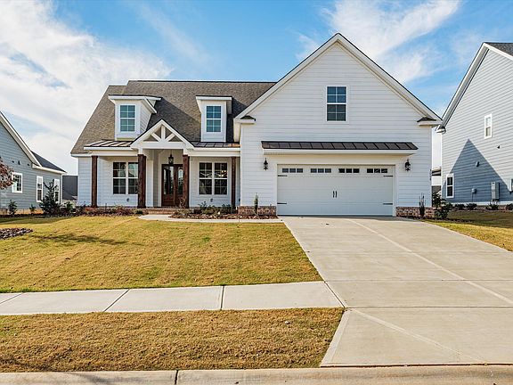 2nd image of 3008 Rosewood Drive