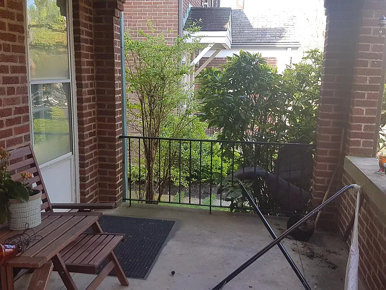 4440 Albemarle St NW — Photo 8