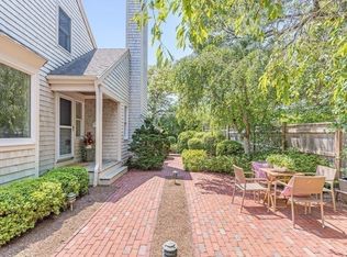 2 Pine Grove Vlg #2, Yarmouth Pt, MA 02675