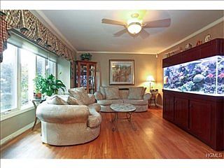 3rd image of 7 Primrose Ave