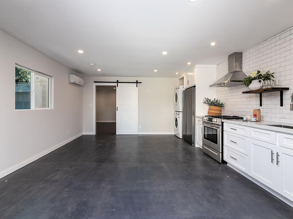 Living Space (As Provided: Unfurnished)