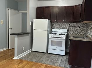 5662-1L N Ridge Ave, Chicago, IL 60660