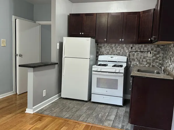 5662-1L N Ridge Ave, Chicago, IL 60660