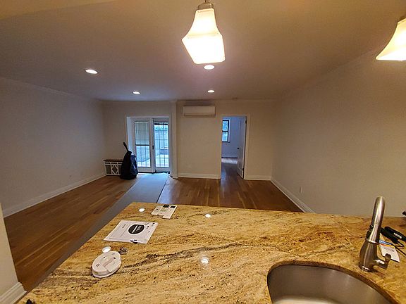 3rd image of 112 W 74th St #Gl