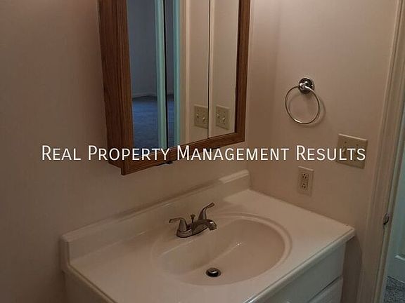 5th image of 1027 23rd St APT 112