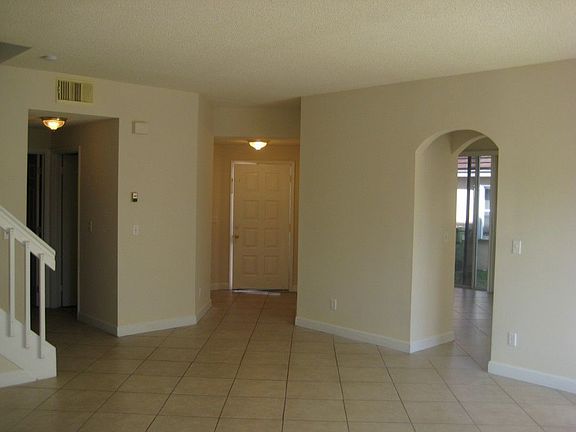 3rd image of 18598 NW 22nd St