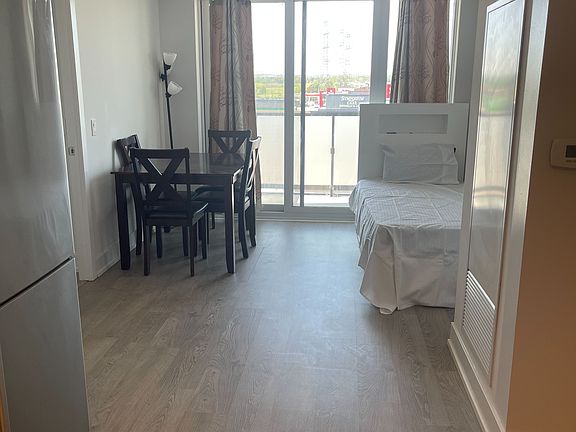 5th image of 2550 Simcoe St N #506