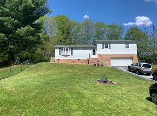 210 Old Bramwell Rd, Bluefield, WV 24701