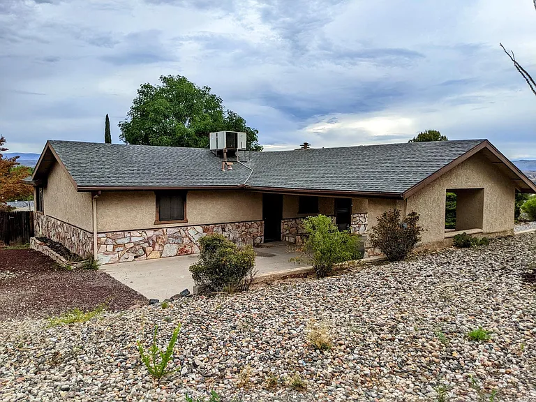 1580 S Destry Ln — Photo 1