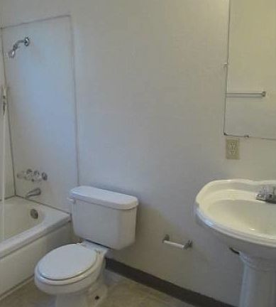 5th image of 7437 Tiara Way APT C