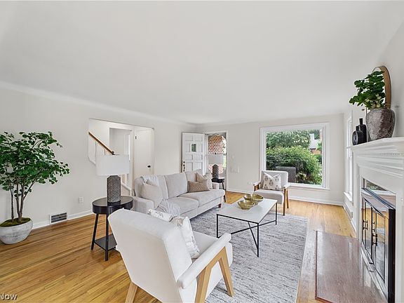 4th image of 1293 Avondale Rd