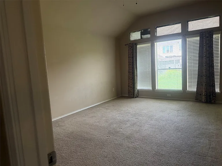 10919 Starling Creek Dr — Photo 14