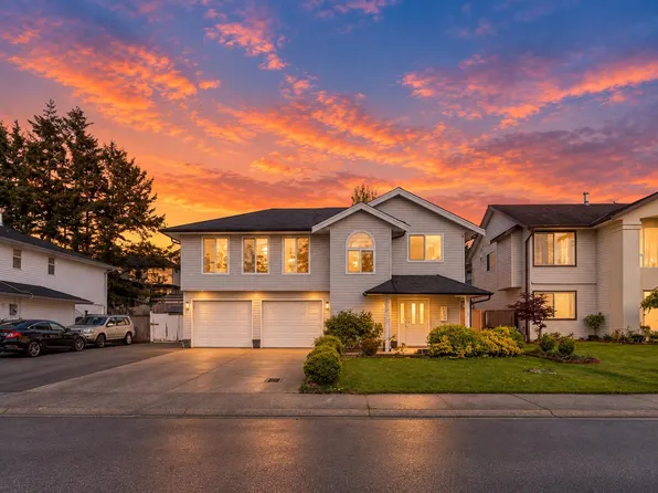 2706 Mitchell St, Abbotsford, BC V2T 5G4