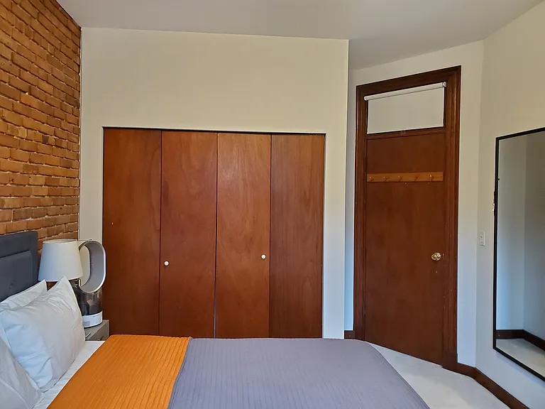 9 Durham St #2 — Photo 4