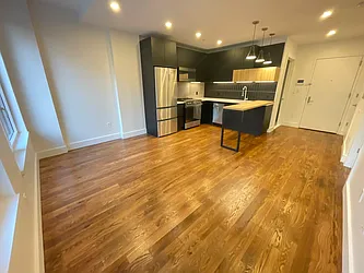 Rented by Tapiro Realty