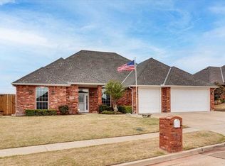 1635 NW Leona Cir, Lawton, OK 73505