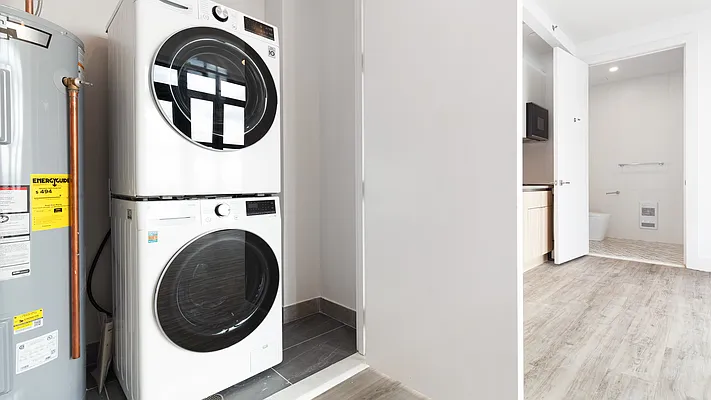 Rented by Nooklyn NYC LLC | media 4