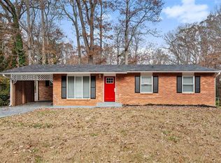 2707 Crescendo Dr NW, Atlanta, GA 30318