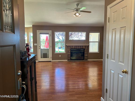 4th image of 854 Calle Myriam