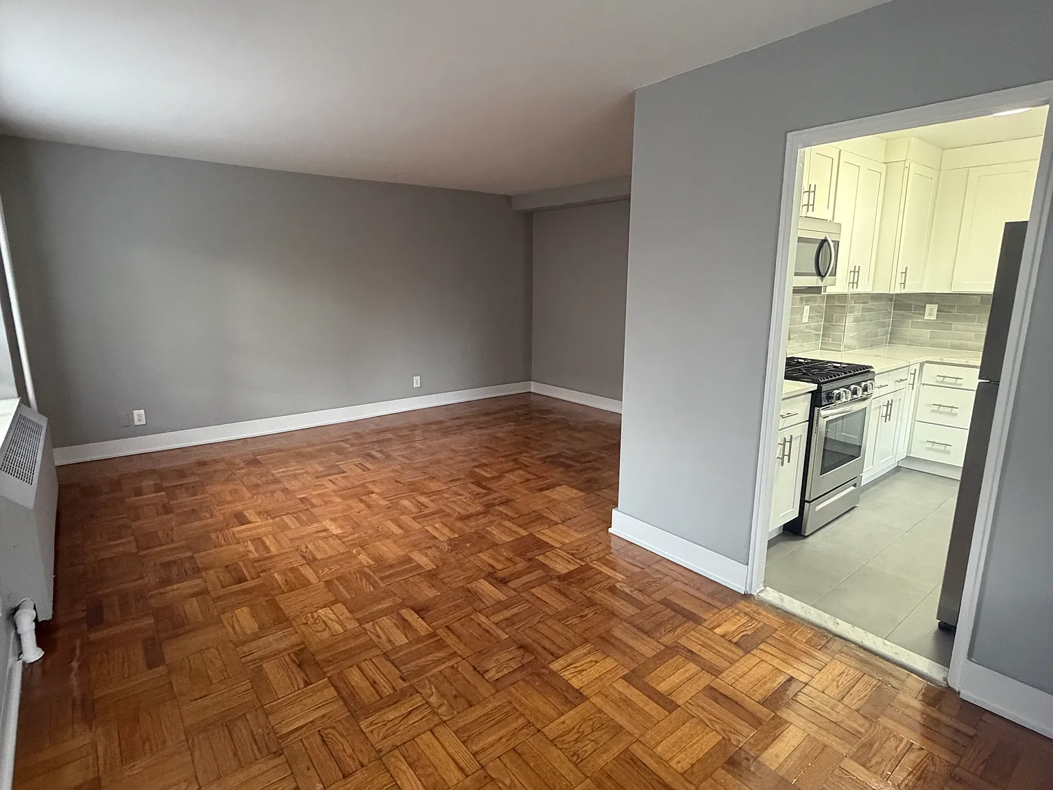 65th Cres, Fresh Meadows — Photo 3