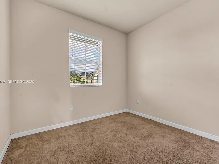 134 SE 28th Ter #20 — Photo 17