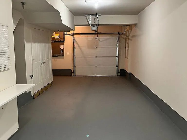711 Carpenter Rd — Photo 29