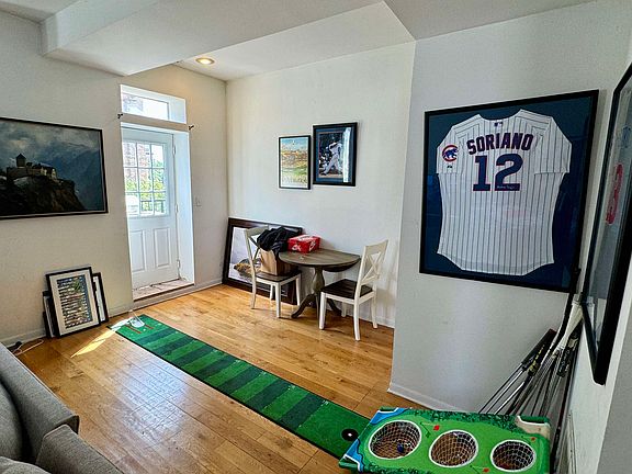 2nd image of 1368 W Evergreen Ave #4F