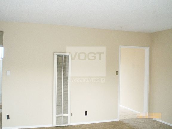 5th image of 4429 W 137th St APT E