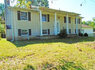 1210 W Everly Brothers Blvd, Central City, KY 42330