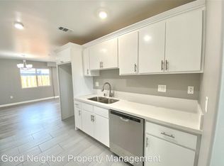 2418 E 114th St #A, Los Angeles, CA 90059