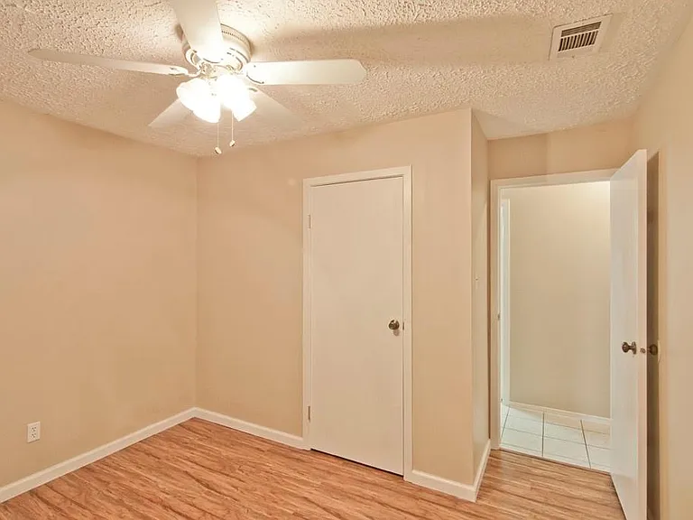2107 W Lacey Oak Cir — Photo 20
