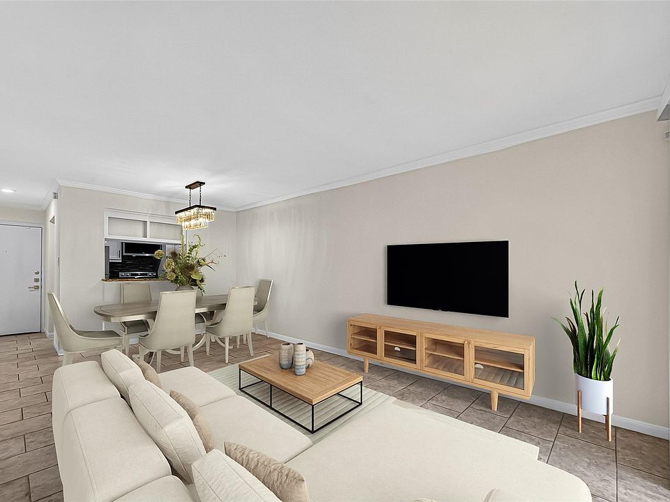 1st image of 3131 Cummins St APT 2