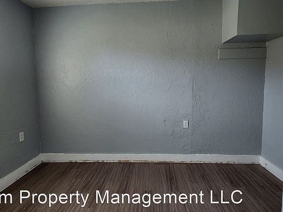 3rd image of 1325 37th St S