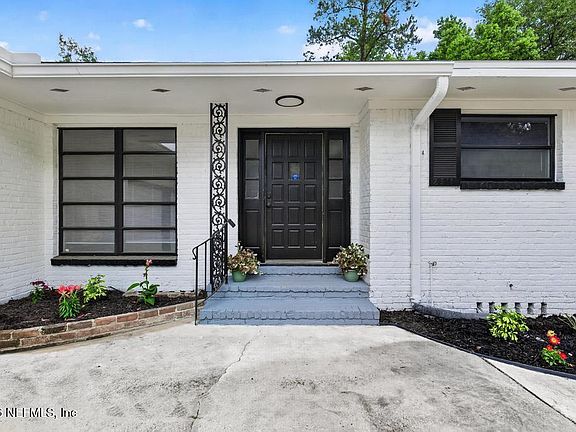 4th image of 2911 CADIZ Avenue