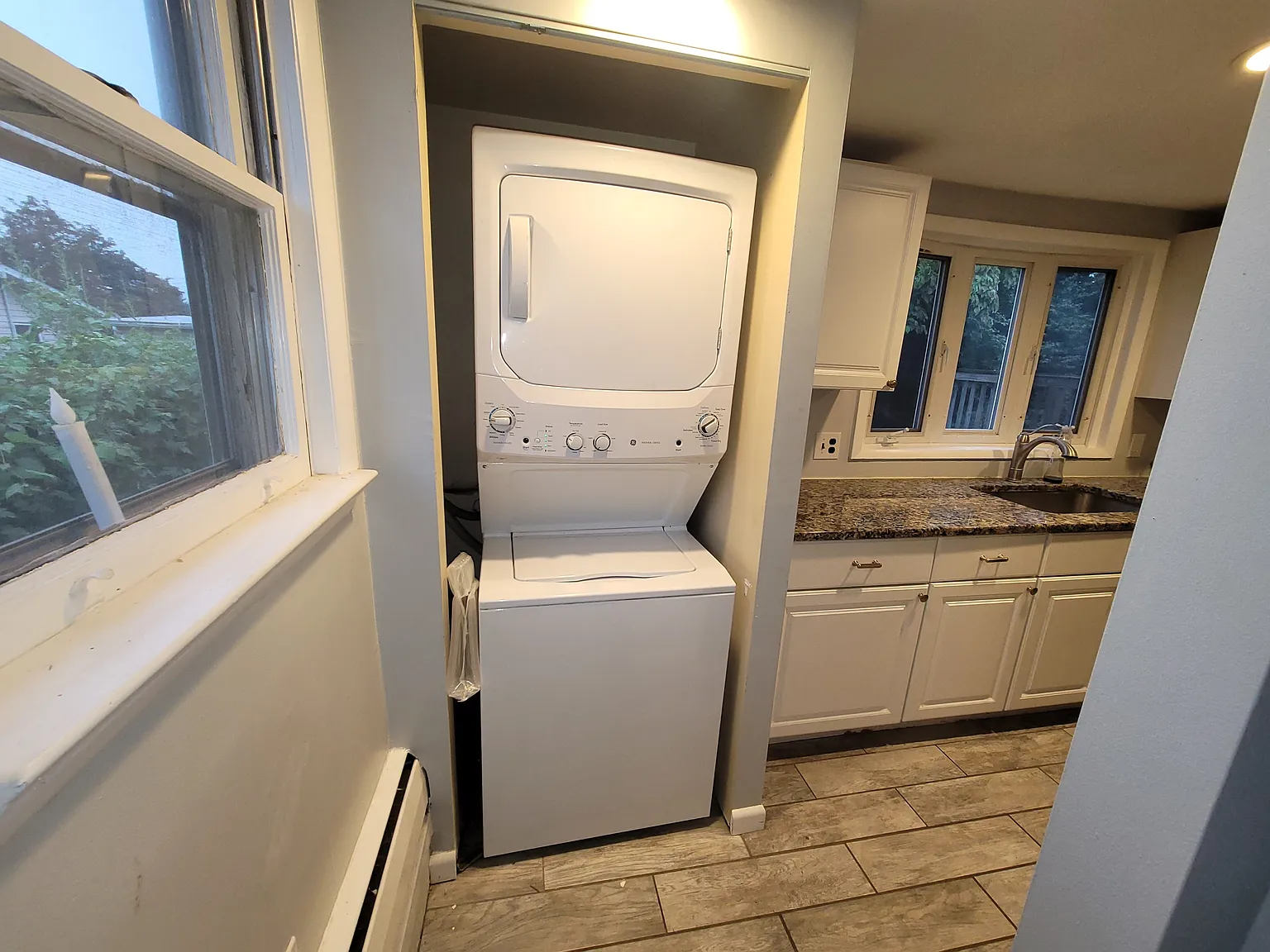 264 Roberts Avenue - 1 — Photo 4