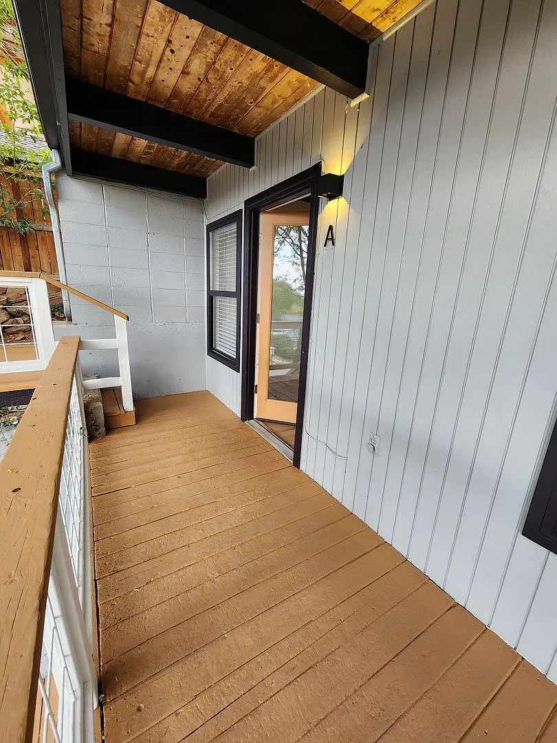 1155 Jay St — Photo 4