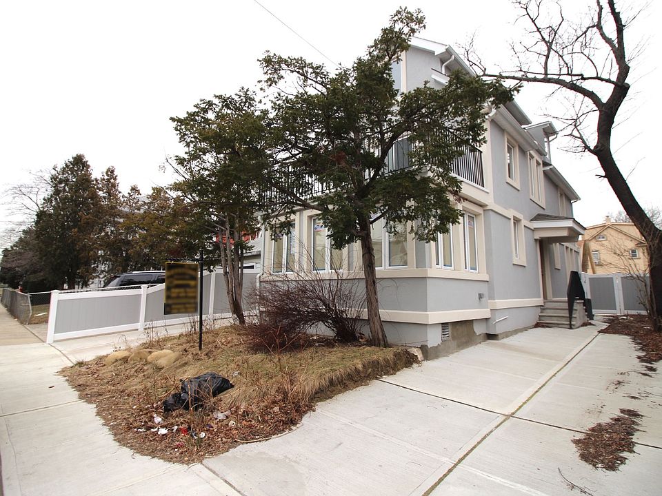 1st image of 2888 Ericsson St