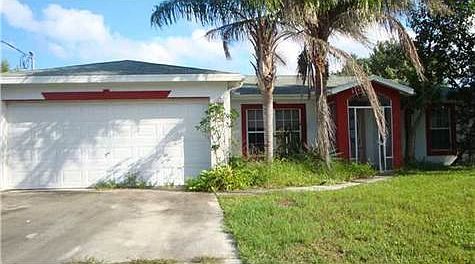 1st image of 426 SW Dalton Cir