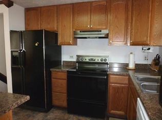 1697 Bledsoe Dr, Bellbrook, OH 45305