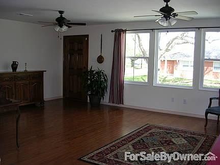 2nd image of 6357 Bellaire Dr