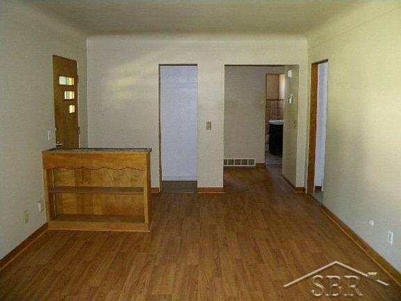 4th image of 1906 Amherst St