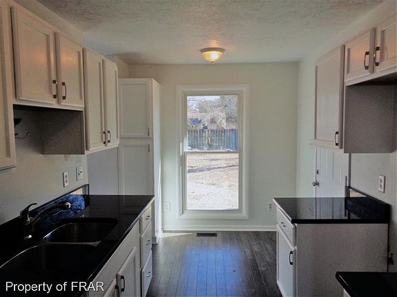 4th image of 1619 Lawhorne Dr