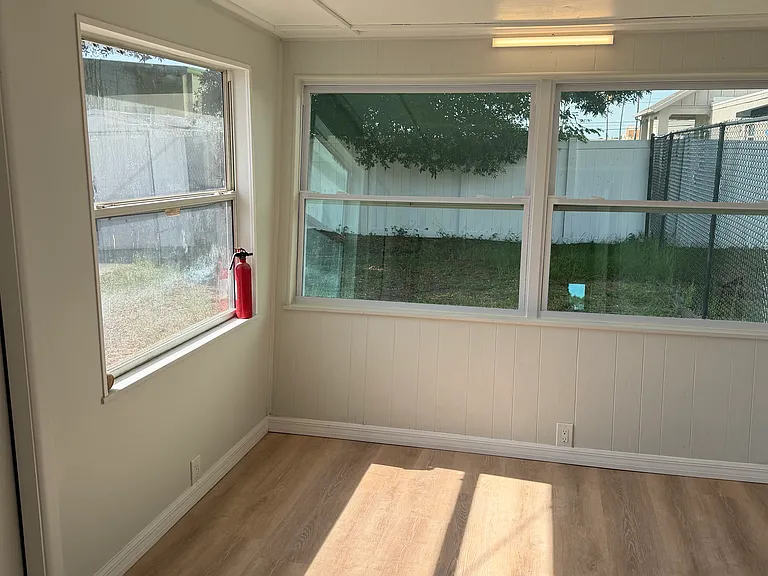 2268 Palmwood Dr #B — Photo 12