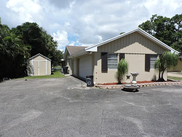 4529 Square Lake Dr — Photo 34