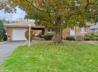 8402 Howard Ave, Munster, IN 46321