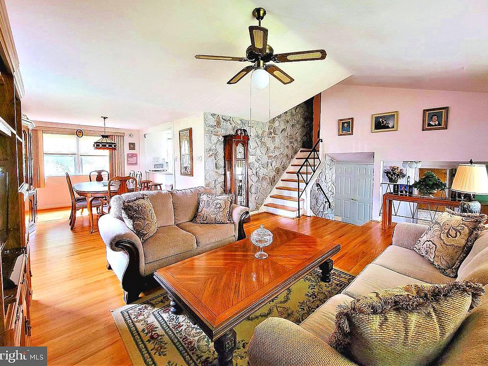 224 Swiftwater Ln, Brookhaven, PA 19015 Zillow