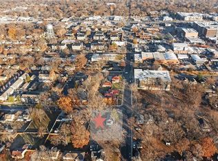 7832 Newton St, Overland Park, KS 66204