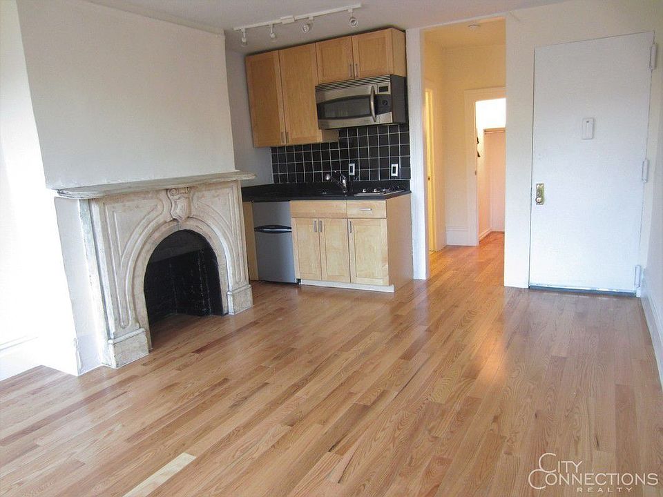 2nd image of 76 Charles St APT 4H