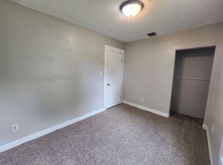 517 N 14th St #A, Terre Haute, IN 47807
